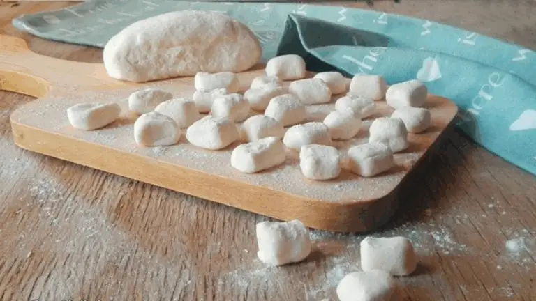 Gnocchi di Ricotta: Leggeri, Morbidi e Più Veloci di Quelli di Patate!
