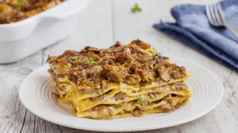 Lasagna Funghi e Salsiccia: Facile, Cremosa e Super Golosa!