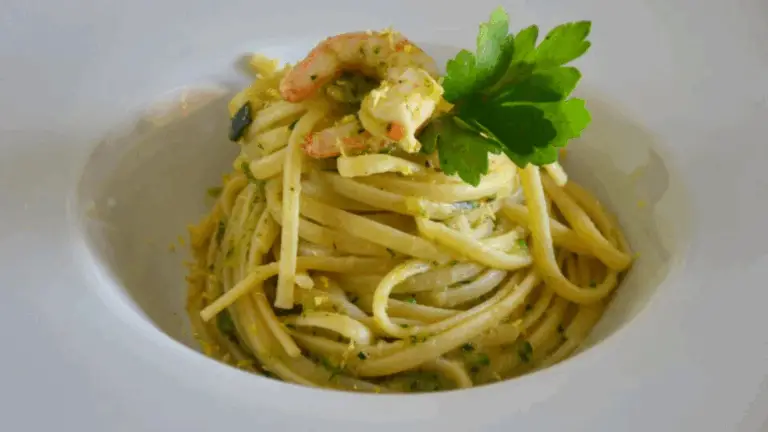 SPAGHETTI CON ZUCCHINE, GAMBERI, STRACCIATELLA E LIMONE 🍝🦐💛