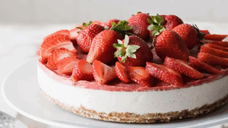 Cheesecake alle Fragole (senza forno) – Dolce fresco, cremoso e irresistibile!