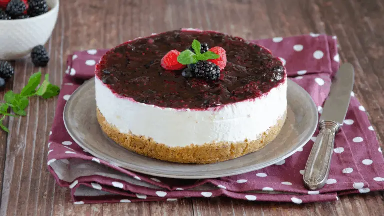 Cheesecake Fredda Senza Gelatina – Il Dolce Cremoso, Facile e Senza Forno che Piace a Tutti!