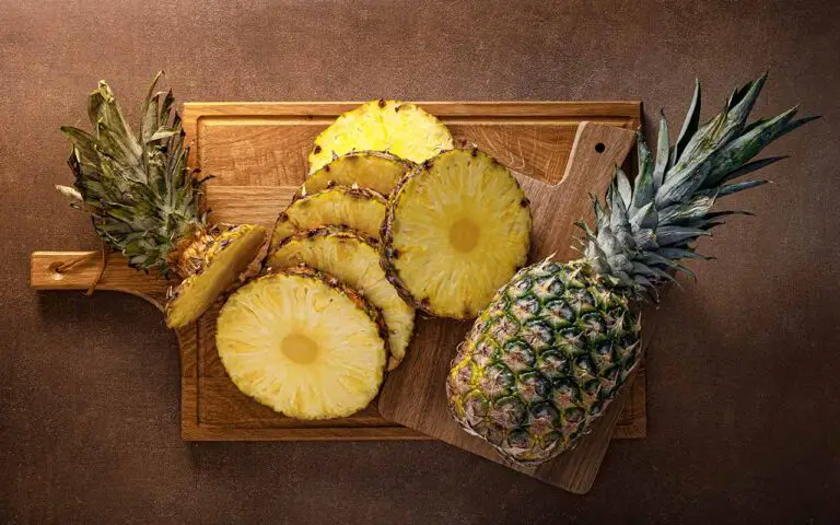 🌿 Segreto di Vitalità Naturale: Zenzero e Ananas, il Rituale Quotidiano per Energia, Salute e Benessere 🌿