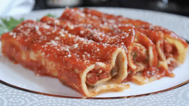 Manicotti al Forno: Pasta Ripiena alla Ricotta e Mozzarella