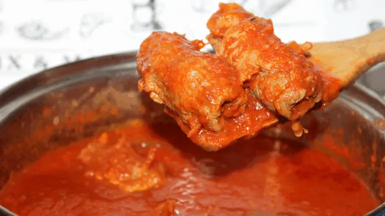 Involtini di Manzo al Sugo (Braciole) – Ricetta Tradizionale Italiana