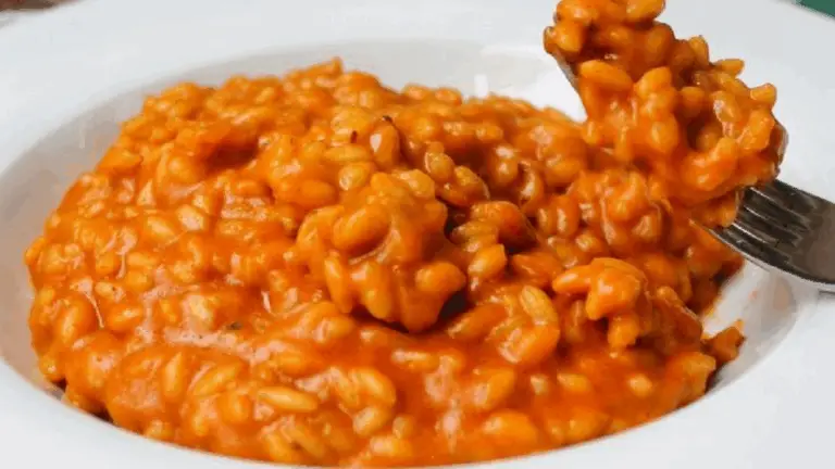 Risotto alla Pizzaiola – Il gusto della pizza in un piatto cremoso!