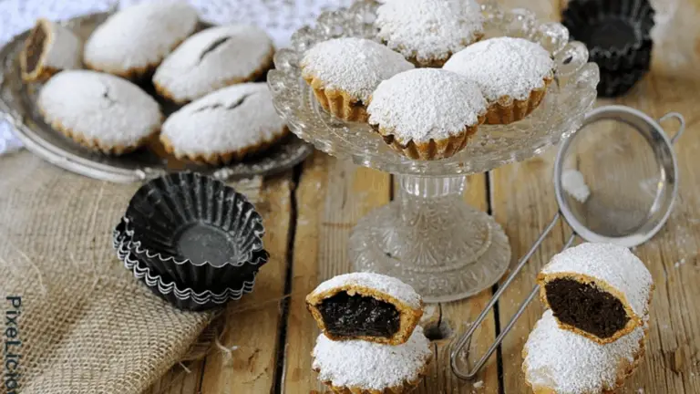 Bocconotti Calabresi della Tradizione – Dolcetti Ripieni dal Cuore Morbido