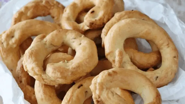 Taralli Calabresi Bolliti e Croccanti – Ricetta Tradizionale di Famiglia