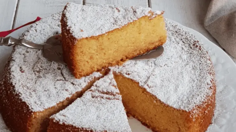 Torta allo Yogurt e Marmellata in 5 Minuti – Soffice, Profumata e Irresistibile!