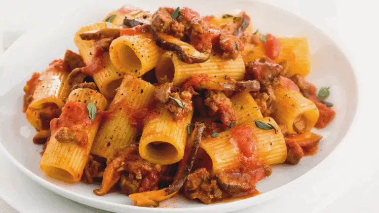 Pasta alla Boscaiola – Un Classico Ricco di Sapori di Bosco!