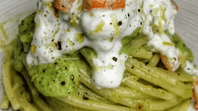 Spaghetti con Zucchine, Gamberi, Stracciatella e Scorza di Limone