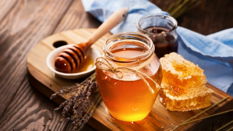 🍯 I potenti benefici del miele per la salute e il benessere