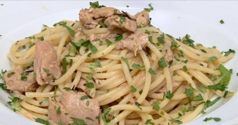 Spaghetti Tonno e Limone: Un Piatto Fresco e Facile da Preparare