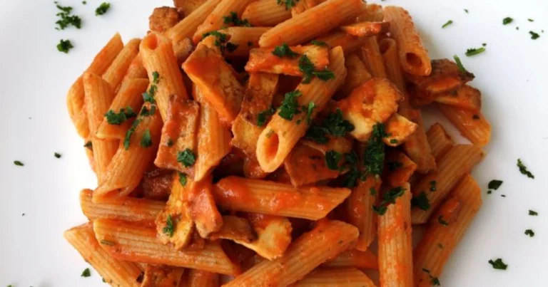 Penne Affumicate  Il Piacere Cremoso che Ti Conquista al Primo Assaggio!