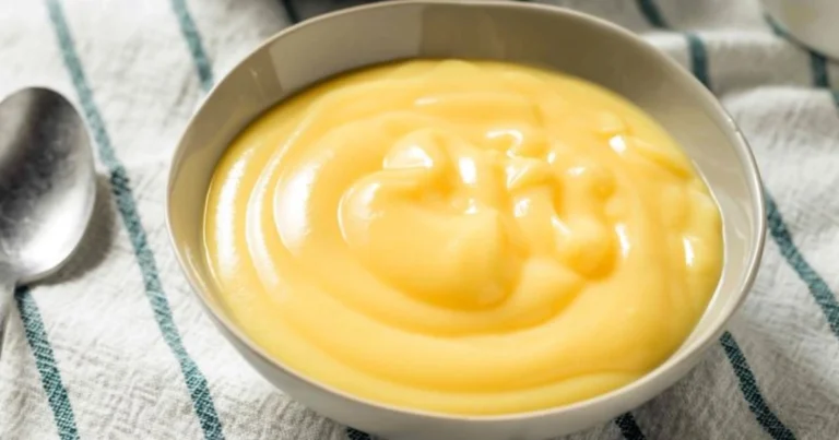 Crema Pasticcera Perfetta in 5 Minuti: La Guida Completa