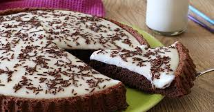 Crostata al Cacao con Crema al Latte: Il Dolce Morbido che si Scioglie in Bocca!