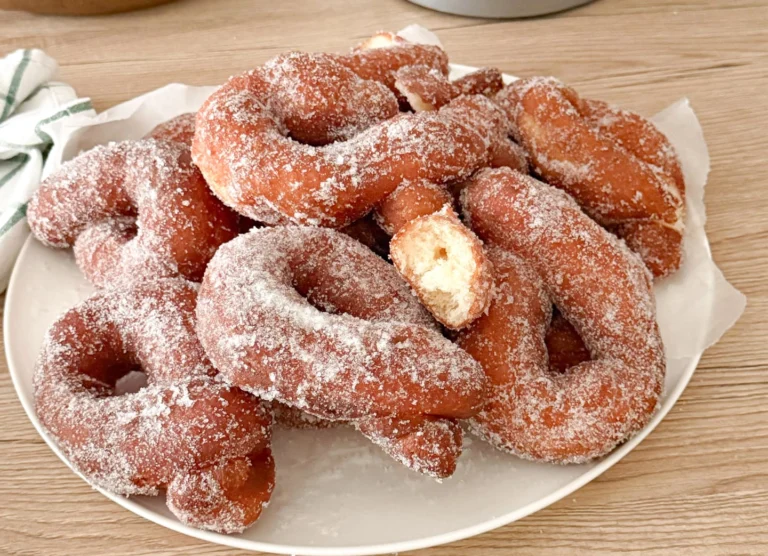 Mini Graffe Napoletane: Soffici Delizie Fritte da Gustare in Ogni Momento