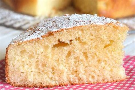 orta di Cocco e Yogurt Greco Senza Farina: Un Dolce Soffice e Senza Glutine