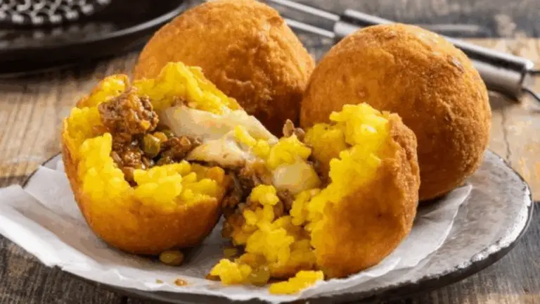 Arancini di Riso Siciliani: La Guida Completa per un Cuore Filante e una Crosta Croccante