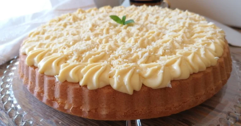 Crostata Morbida con Crema Pasticcera: Ricetta Facile e Golosa