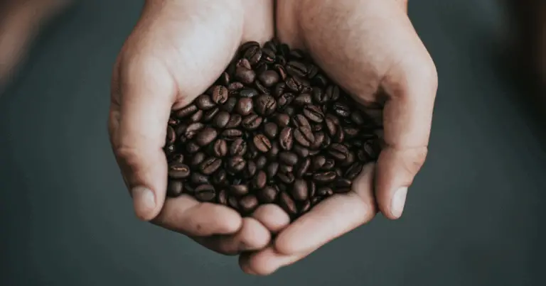 Scopri il segreto per trasformare il tuo caffè quotidiano in un elisir di benessere 🌺☕