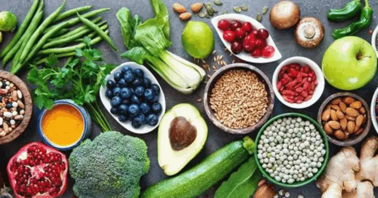 Alimentazione e salute della pelle: il ruolo della dieta nella gestione dell’acne