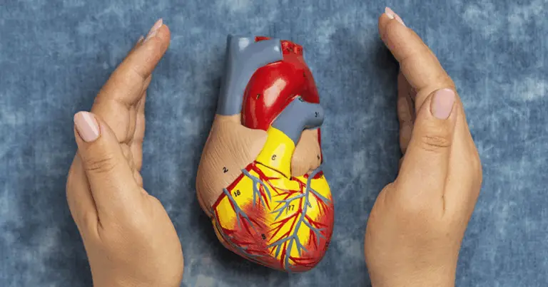 Come le emozioni influenzano la salute fisica e il benessere 🌟🧠💖