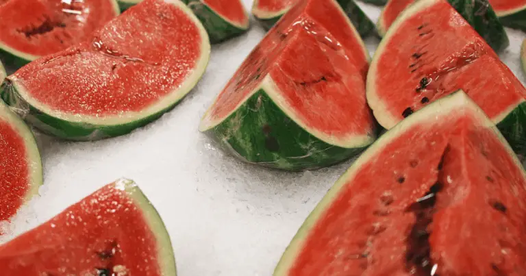 Guida Completa per Scegliere l’Anguria Perfetta: Come Selezionare un’Anguria Matura e Dolce 🍉