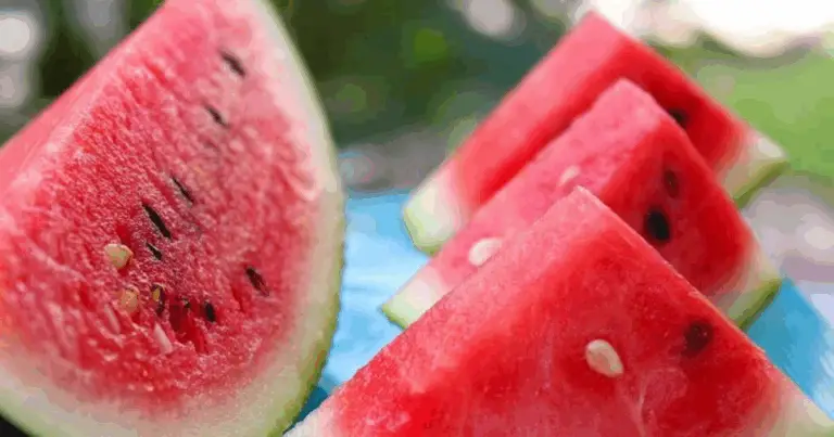 Coltivare Angurie Dolci in Casa: Guida Completa per un’Estate Fresca e Fruttata ✨🌞