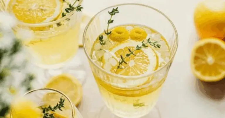 Limoncello Spritz: il cocktail estivo agrumato che conquista ogni occasione
