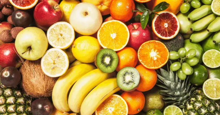 Guida Colorata alle Vitamine: Cosa Mangiare per una Spinta Nutriente