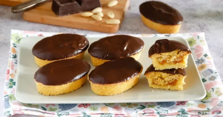 Fruttone Leccese: Ricetta Tradizionale del Dolce Salentino