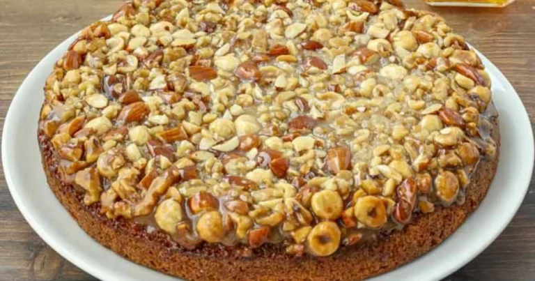 Torta Soffice al Caffè con Noci: Ricetta Veloce e Gustosa