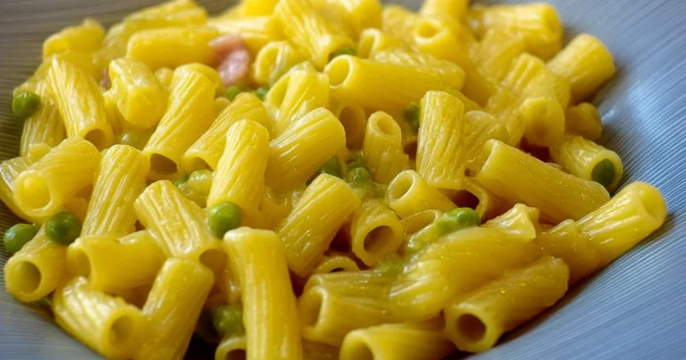 Pasta e piselli: la ricetta tradizionale cremosa e saporita