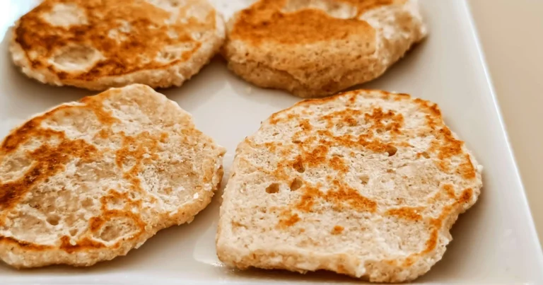 Pancake di avena veloci: ricetta sana e leggera per la colazione