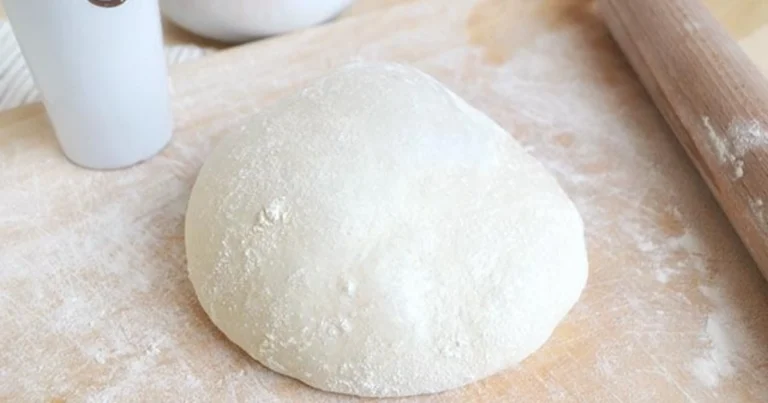 Impasto per pizza fatta in casa: la guida completa per una base perfetta