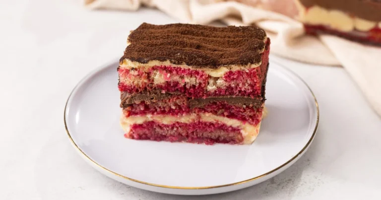 Zuppa Inglese con Pan di Spagna: Ricetta Classica e Intramontabile