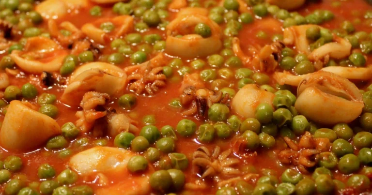 Seppioline con piselli: ricetta tradizionale semplice e saporita