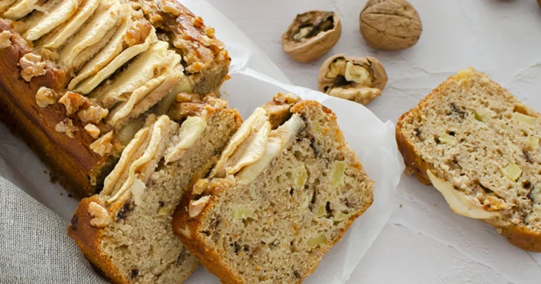 Plumcake alle Mele, Noci e Cannella: Ricetta Soffice e Profumata