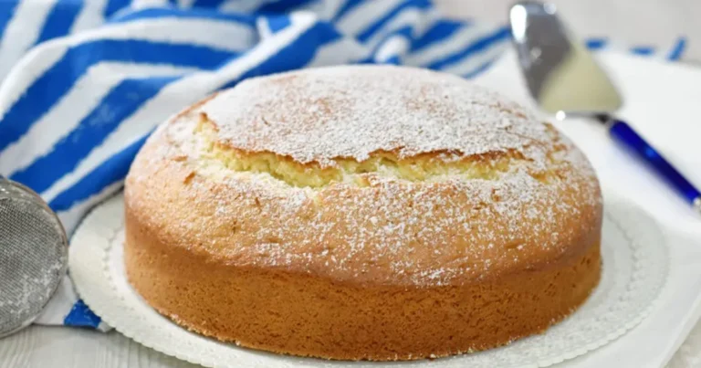 Torta 12 Cucchiai: Ricetta Facile e Soffice per Ogni Occasione
