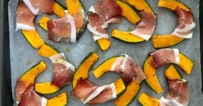 Zucca al forno con speck: secondo piatto veloce e ricco di gusto