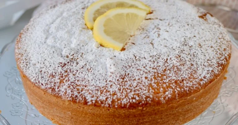 Torta al Limone Alta e Soffice: la Ricetta Classica dal Profumo di Casa