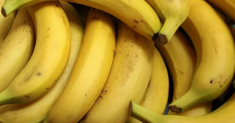Banana: benefici, valori nutrizionali e possibili controindicazioni