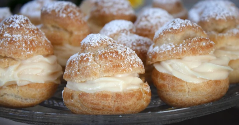 Pasta Choux: la base perfetta per bignè, éclair e profiteroles