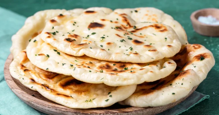 Pane naan: la ricetta autentica indiana per un pane morbido e profumato