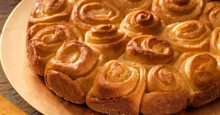 Torta di Rose di Iginio Massari: il capolavoro di pasticceria della quinta puntata di Bake Off Italia 2025