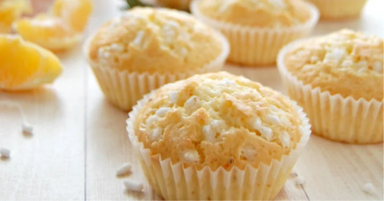 Muffin all’arancia soffici e profumati: ricetta semplice per colazioni leggere e gustose