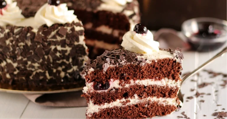 Torta Foresta Nera: ricetta tradizionale e consigli per una preparazione perfetta