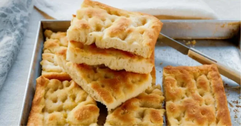 Focaccia Genovese: Ricetta Tradizionale e Consigli per un Risultato Perfetto