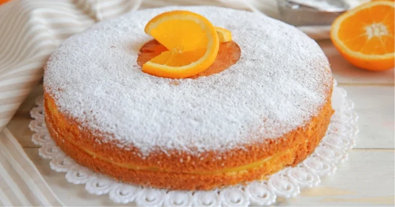 Torta all’arancia soffice: ricetta semplice e profumata per una colazione morbida