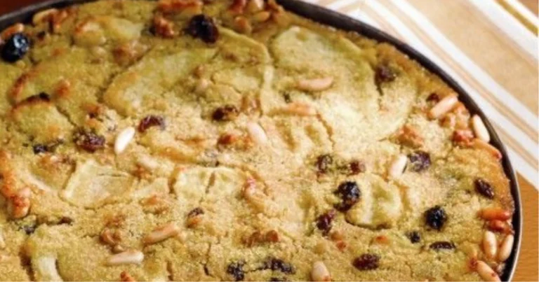 Bustrengolo: il dolce rustico di mais, mele e frutta secca della tradizione contadina